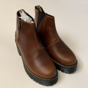 Dr. Martens Rometty II Chelsea Boot